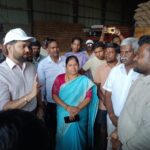 వరి కొనుగోలు కేంద్రాలను ఆకస్మికంగా తనిఖీ చేసిన జిల్లా కలెక్టర్ దీపక్ తివారి